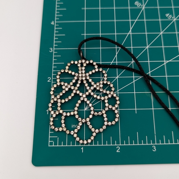 Beautiful Iconic Crystal Pendant by Kenneth Jay Lane Rhinestones on a silk cord - Picture 8 of 8